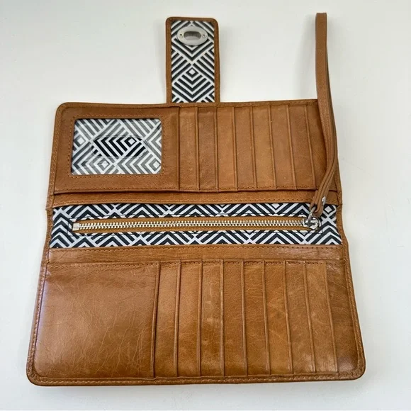HOBO Brown Leather Wallet - Picture 3 of 9